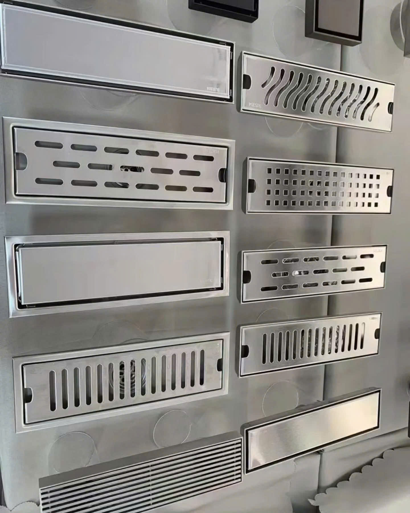 Phễu thoát sàn dài inox